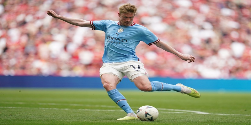 Quá trình đi lên đinh cao sân cỏ- Tiểu sử Kevin De Bruyne